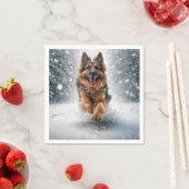 Serviette En Papier Berger Allemand Courant Dans La Neige (En situation)