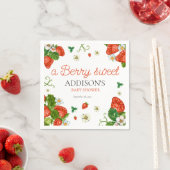 Serviette En Papier Berry Sweet Baby Baby shower fraise (En situation)