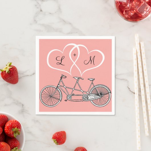 Serviette En Papier Bicyclette pour deux coeurs Mariage personnalisé N (En situation)