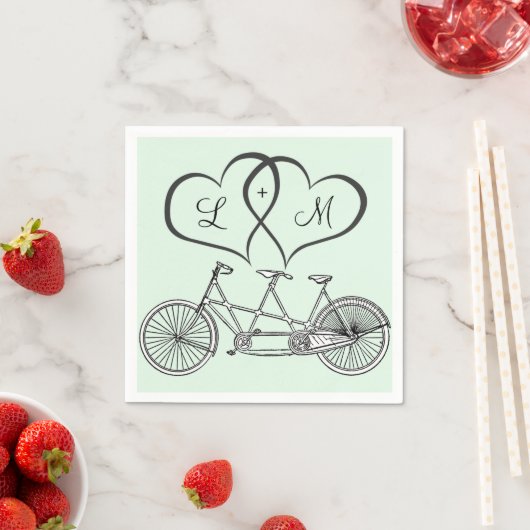 Serviette En Papier Bicyclette pour deux coeurs Mariage personnalisé N (En situation)