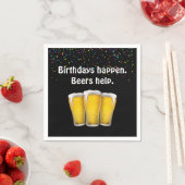 Serviette En Papier Bières d'anniversaire Confetti sur serviettes noir (En situation)