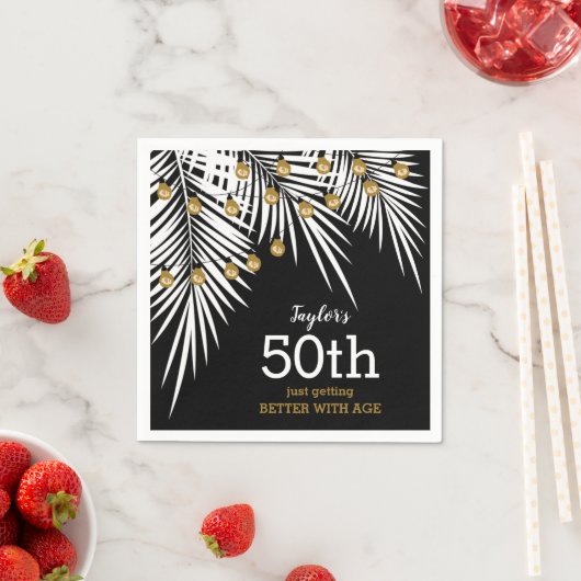 Serviette En Papier Black and Gold 50th Birthday Party (En situation)