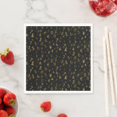 Serviette En Papier Black Gold Luxury Numéros Devise Symboles Motif (En situation)
