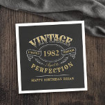 Serviette En Papier Black Gold Vintage âge à la perfection anniversair<br><div class="desc">Noir et or amusant vintage vieilli à perfection serviettes d'anniversaire pour adultes pour les hommes,  idéal pour toute célébration d'anniversaire d'âge,  ou d'autres occasions. Personnalisez-le avec votre propre texte.</div>
