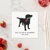 Serviette En Papier Black Lab Valentine Chien tenant Red Rose (En situation)