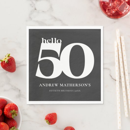 Serviette En Papier Black White Bold moderne Hello 50 Anniversaire (En situation)