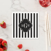 Serviette En Papier Black White Stripe Black Quatrefoil 3 Monogramme (En situation)