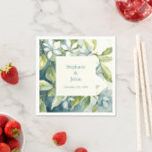 Serviette En Papier Blanc Floral vert Dusty Blue Art Mariage 2024 (En situation)