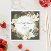Serviette En Papier Blanc Magnolia Floral Aquarelle Blush Bois Rustiqu (En situation)