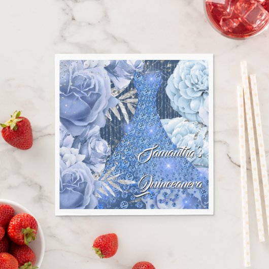 Serviette En Papier Bleu argent rose fleurs femmes glam anniversaire (En situation)