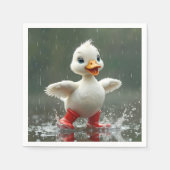 Serviette En Papier Bleu blanc éclaboussant dans une flaque de pluie (Devant)