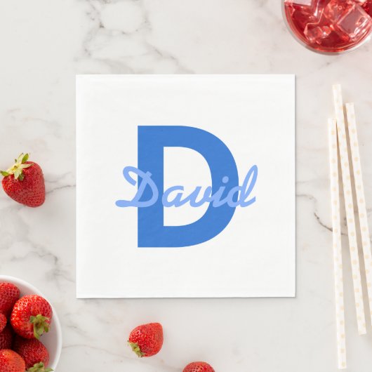 Serviette En Papier Bleu foncé et bleu clair Nom modifiable Monogramme (En situation)