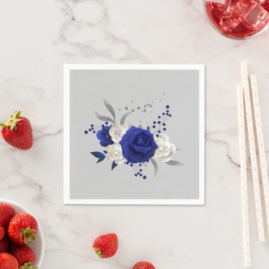Serviette En Papier bleu royal rose blanc fleurs gris mariage (En situation)