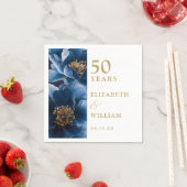 Serviette En Papier Blue Elegant Floral moderne 50e Anniversaire (En situation)