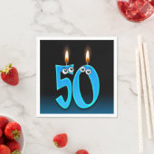 Serviette En Papier Bougie de 50e anniversaire avec globes oculaires (En situation)