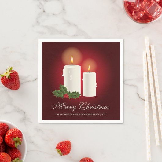Serviette En Papier Bougies De Noël Blanches Sur Rouge Avec Texte Pers (En situation)