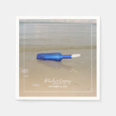 Serviette En Papier Bouteille Sur Mariage De Sable De Plage (Devant)