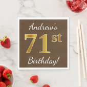 Serviette En Papier Brown, Faux Gold 71e anniversaire + Nom personnali (En situation)
