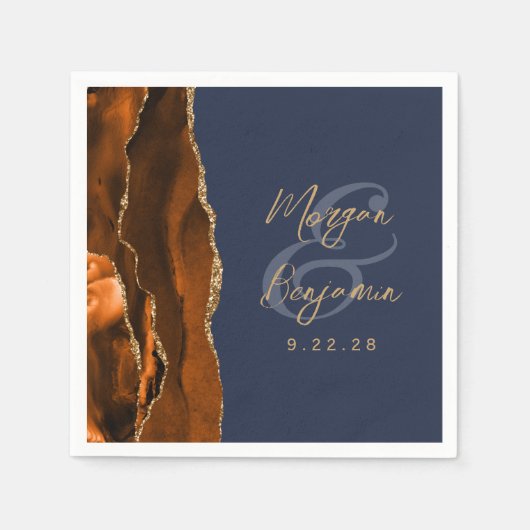 Serviette En Papier Brûlé Orange Agate Gold Script Mariage bleu marine (Devant)