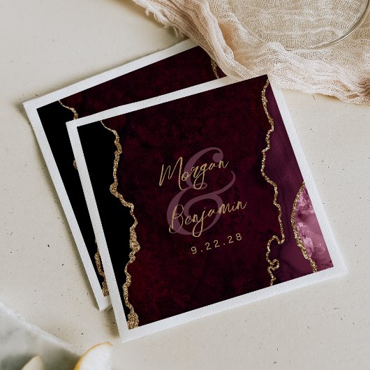 Serviette En Papier Burgundy Red Agate Gold Script Mariage