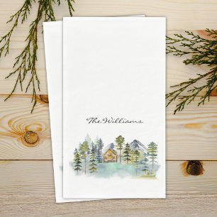 Serviette En Papier Cabane de montagne rustique forestière brumeuse à