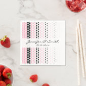 Serviette En Papier Cameo Pink et Black Polka Dot (En situation)