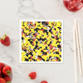 Serviette En Papier Camouflage jaune rouge gris noir (En situation)