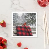 Serviette En Papier Cardinal On a Snowy Plaid Blanket (En situation)