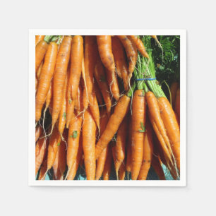 Serviette En Papier Carottes oranges de récolte fraîche de la ferme à