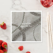 Serviette En Papier Carreaux de fourrure blanche et perles de papier s (En situation)