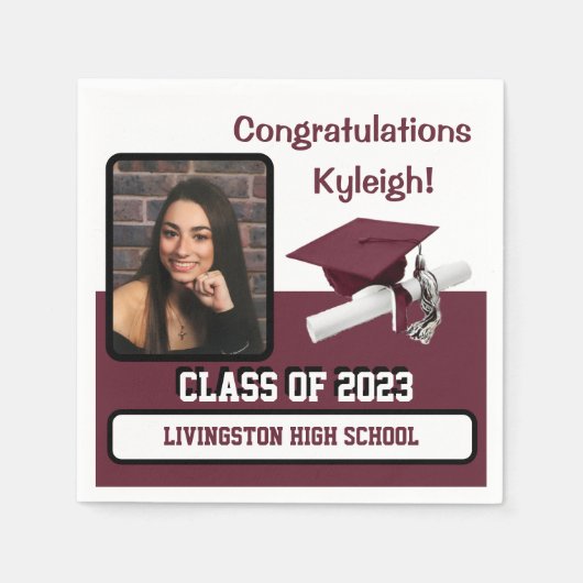 Serviette En Papier Casquette & Diplôme, Maron & White Graduation (Devant)