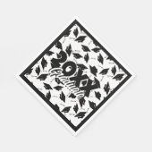 Serviette En Papier Casquettes de graduation noir jetées en l'air sur (Coin)