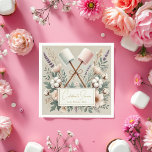 Serviette En Papier Célébrer S'more Rustic Camp Bride Party<br><div class="desc">Élevez votre fête de Camping Bride avec ces magnifiques serviettes "Celebrate S'more". Doté de marshmallows pastel traversés par un élégant arrangement floral de coton, lavande et fleurs de rougeurs, ce design équilibre parfaitement le charme rustique et le raffinement. Idéales pour les week-ends de bachelorette, les douches nuptiales ou les mariages...</div>