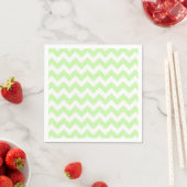 Serviette En Papier Celery Green, White Chevron Zig Zag Pattern (En situation)
