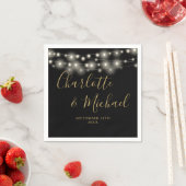 Serviette En Papier Chaîne Lights Signature Script Black Gold Mariage (En situation)