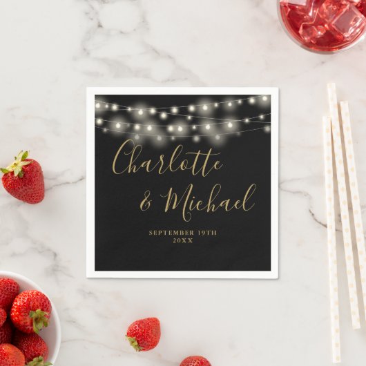 Serviette En Papier Chaîne Lights Signature Script Black Gold Mariage (En situation)