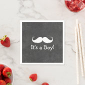 Serviette En Papier Chalkboard Mustache C'est un Baby shower garçon (En situation)
