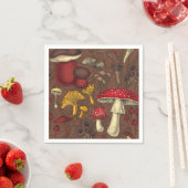 Serviette En Papier Champignons sauvages sur brun (En situation)