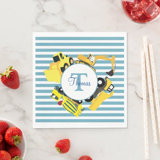 Serviette En Papier Chariots de construction Bleu rayures Monogramme (En situation)