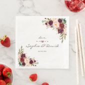 Serviette En Papier Charme Bourgogne Rouge Marsala Floral Mariage (En situation)