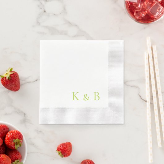 Serviette En Papier Chartreuse Monogramme Mariage blanc (En situation)