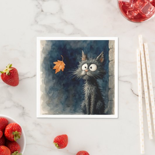 Serviette En Papier Chat en ruelle noire avec feuille d'automne (En situation)