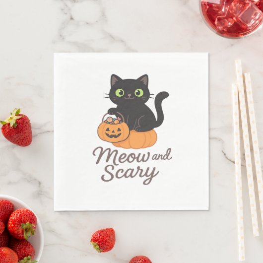 Serviette En Papier Chat noir malicieux avec yeux verts brillants sur  (En situation)