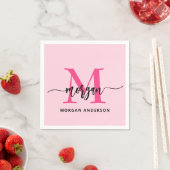 Serviette En Papier Chaud rose moderne Script Girl Monogramme Nom (En situation)