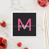 Serviette En Papier Chaud rose noir moderne Script Girl Monogramme Nom (En situation)