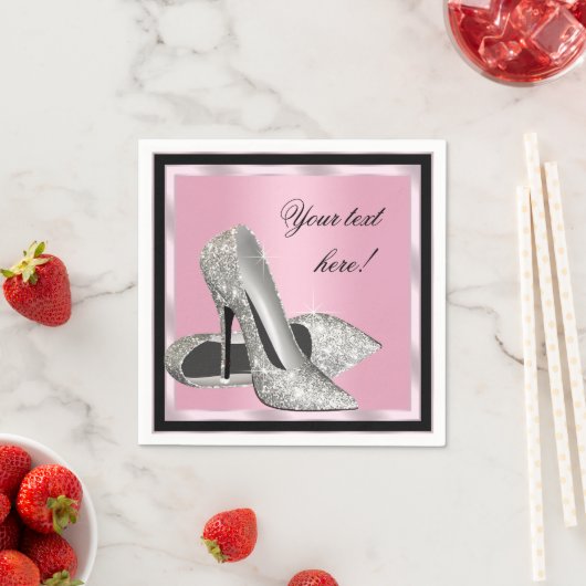 Serviette En Papier Chaussures à talon rose (En situation)