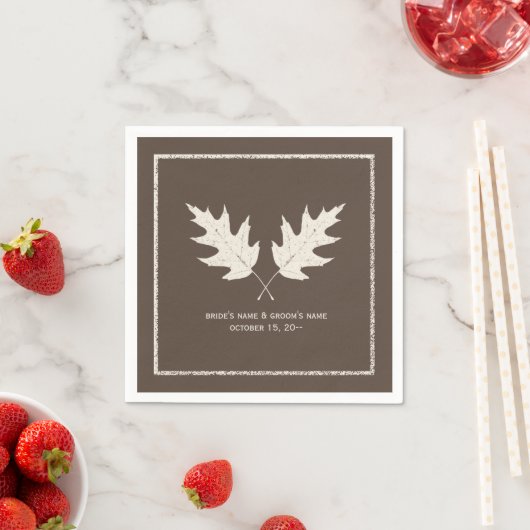 Serviette En Papier Chêne Feuille Mariage d'automne Napkins (En situation)