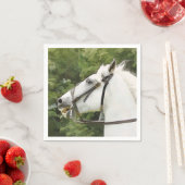 SERVIETTE EN PAPIER CHEVAL BLANC (En situation)