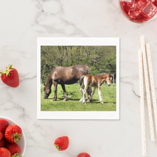 SERVIETTE EN PAPIER CHEVAUX (En situation)