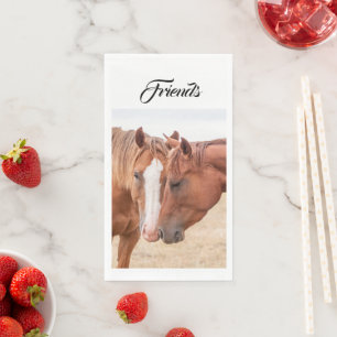 Serviette En Papier Chevaux étourdissant dans un pâturage